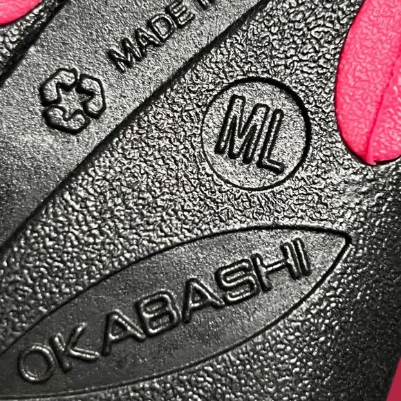 NWOB Okabashi Marina Berry/Black Flip Flops Size M/L 8.5-9 - Picture 5 of 5